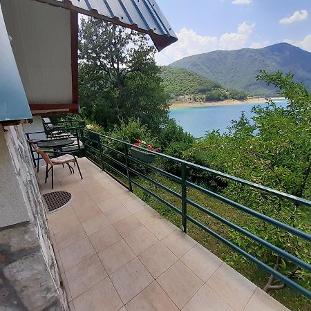 B&B Konak Плужине Экстерьер фото