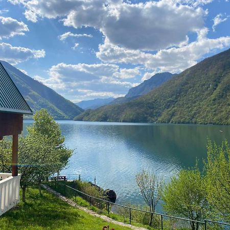 B&B Konak Плужине Экстерьер фото