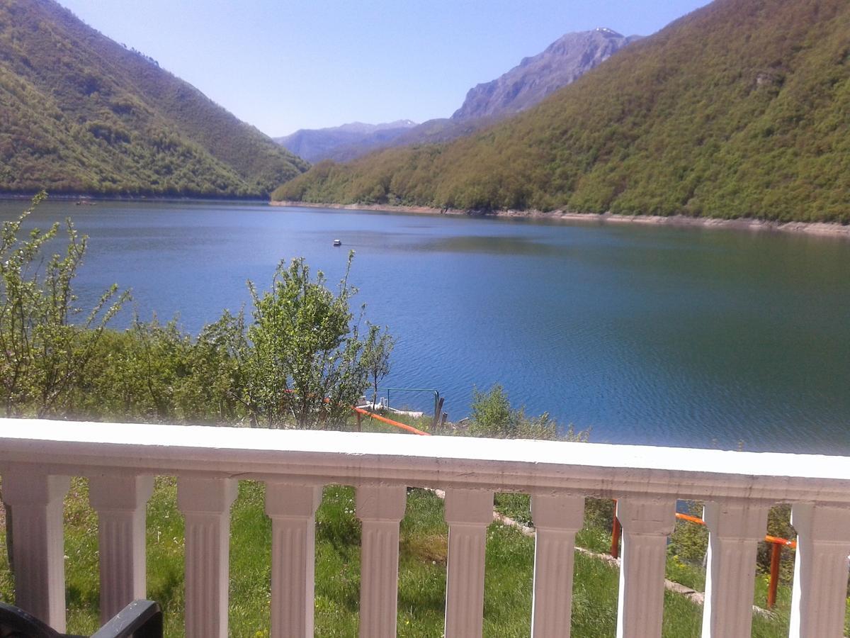 B&B Konak Плужине Экстерьер фото