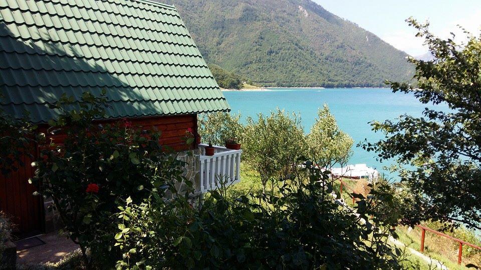 B&B Konak Плужине Экстерьер фото