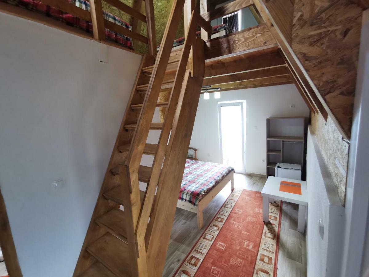 B&B Konak Плужине Экстерьер фото