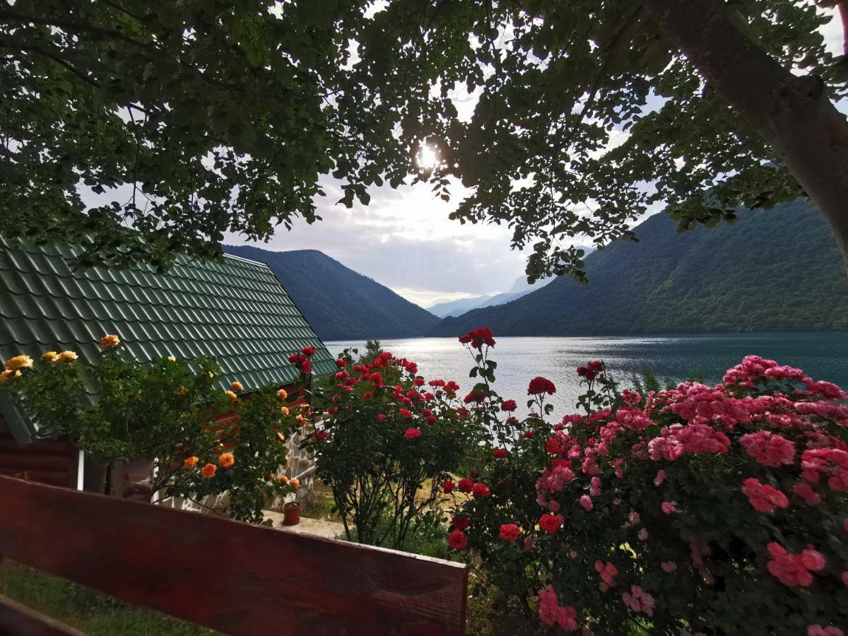 B&B Konak Плужине Экстерьер фото