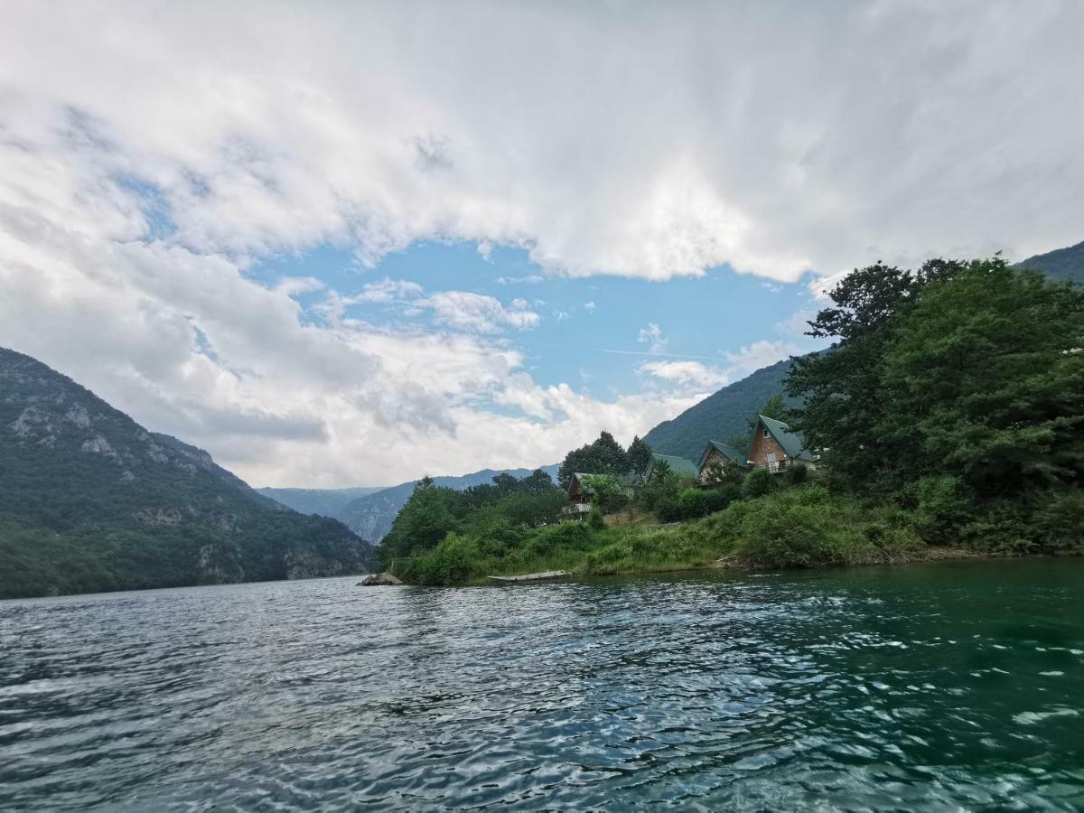 B&B Konak Плужине Экстерьер фото