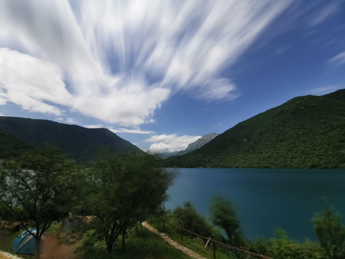 B&B Konak Плужине Экстерьер фото